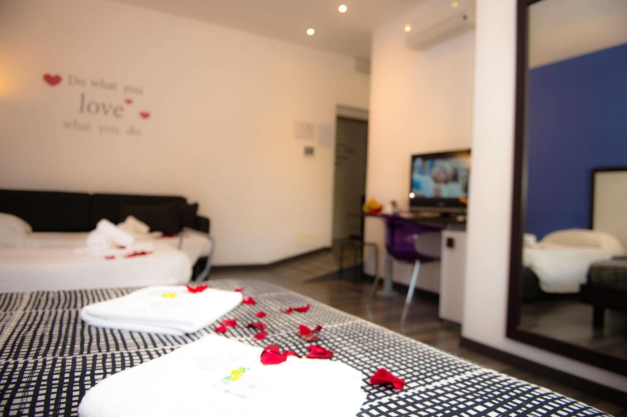 Chroma Exy - Chroma Italy Hotel ภายนอก รูปภาพ